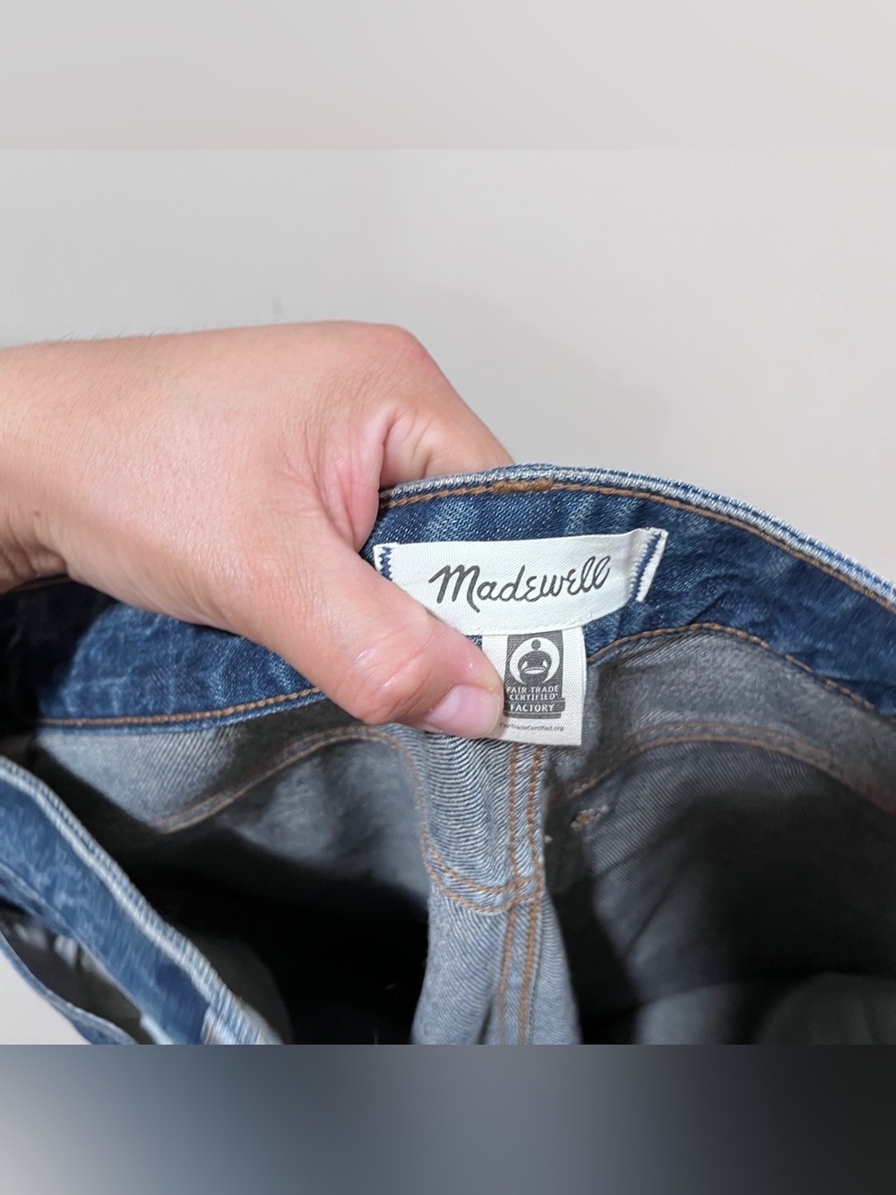 Madewell The Darted Barrel-Leg Jean Danver WashRigid size 26 - Picture 7 of 9